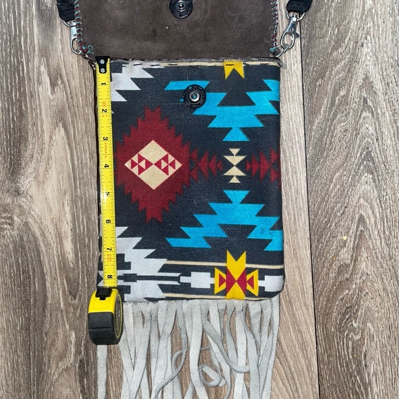 HANDMADE GENUINE LEATHER TRIBAL SATCHEL WITH FRINGE - Picture 4 of 4